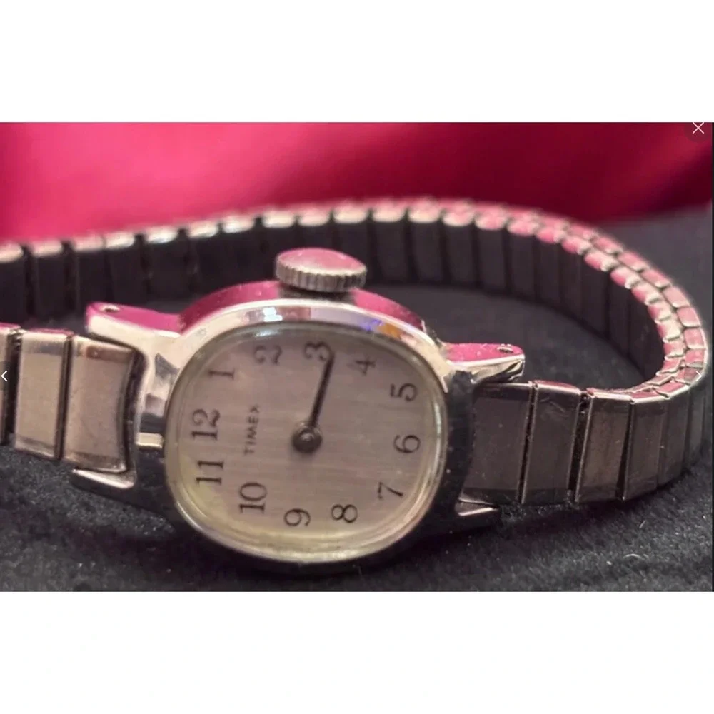 Vintage Timex Ladies Watch Bundle 3pc Lot Gold Silver Tone Untested As-Is